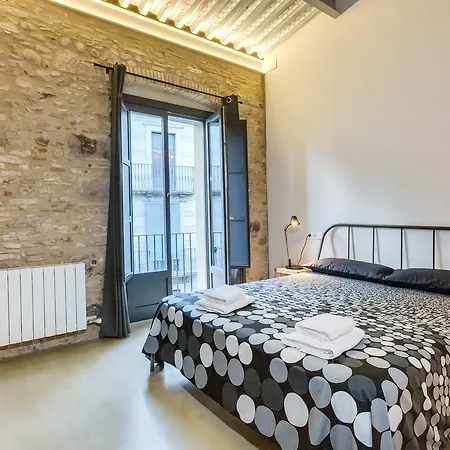 Flateli Cort Reial Vermell Apartamento Gerona